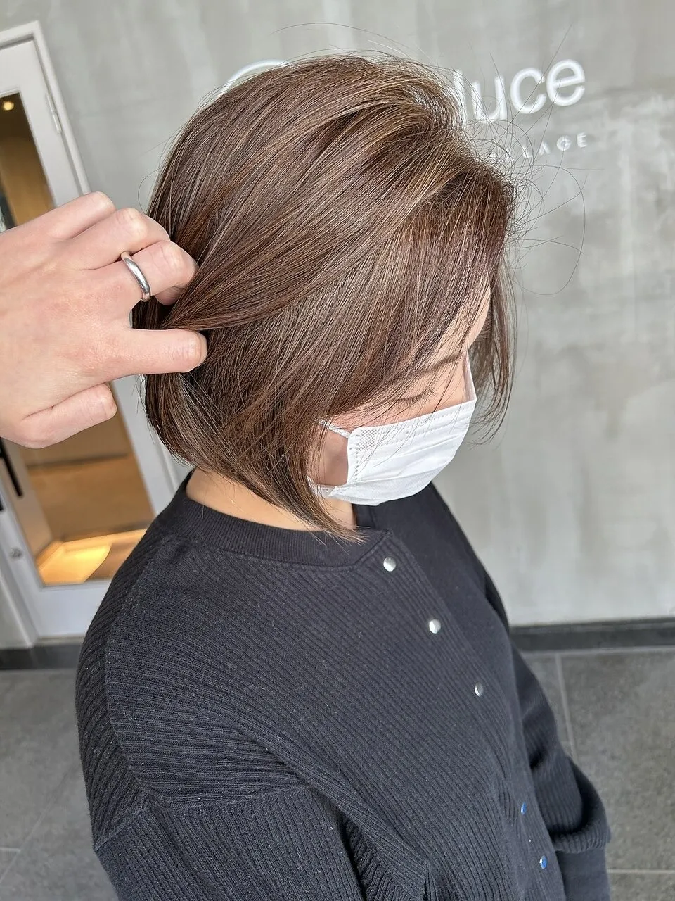 白髪ぼかしショートボブ、白髪ぼかし、白髪ぼかしハイライト
